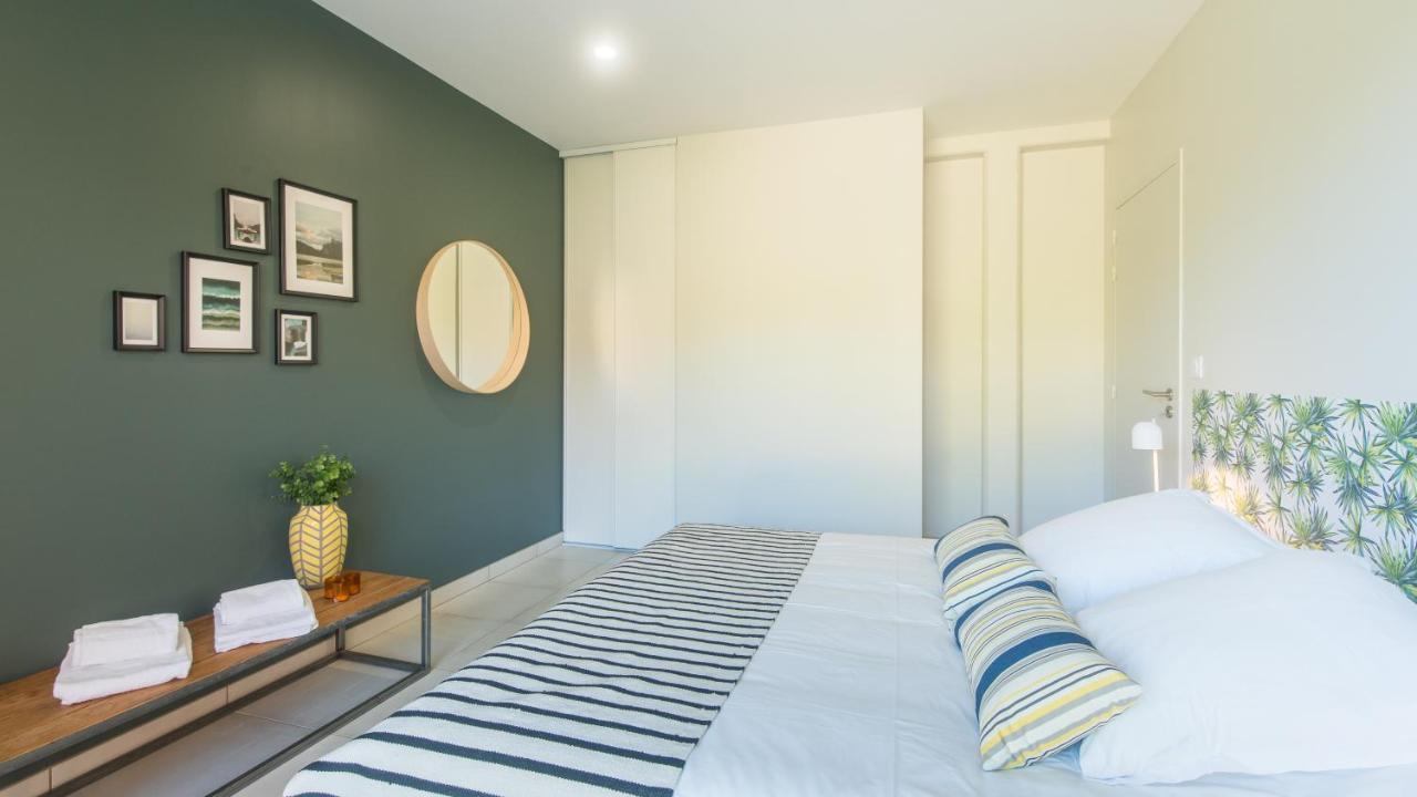 Plein Sud Avec Jacuzzi Privatif Et Parking Prive Apartment ซาร์ลา-ลา-กาเนดา ภายนอก รูปภาพ